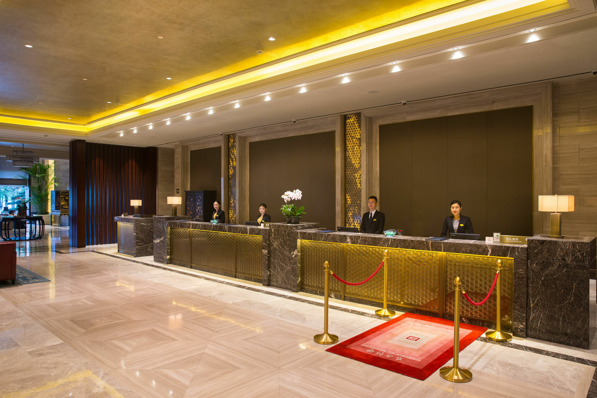 Grand New Century Hotel Yuhang Ханджоу Екстериор снимка